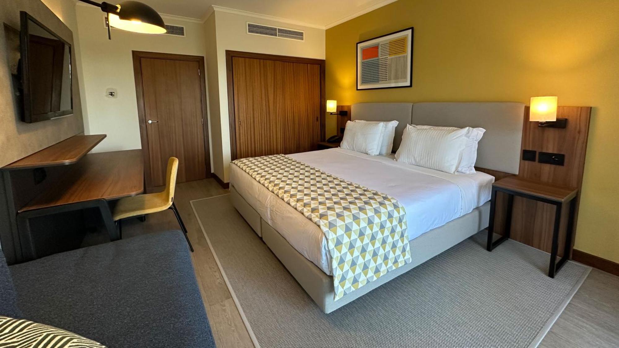 Holiday Inn Algarve Albufeira By Ihg Εξωτερικό φωτογραφία